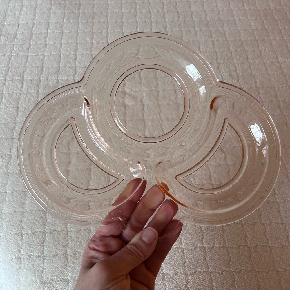 L E Smith Pink Depression Glass HOMESTEAD Snack Plate 1927
